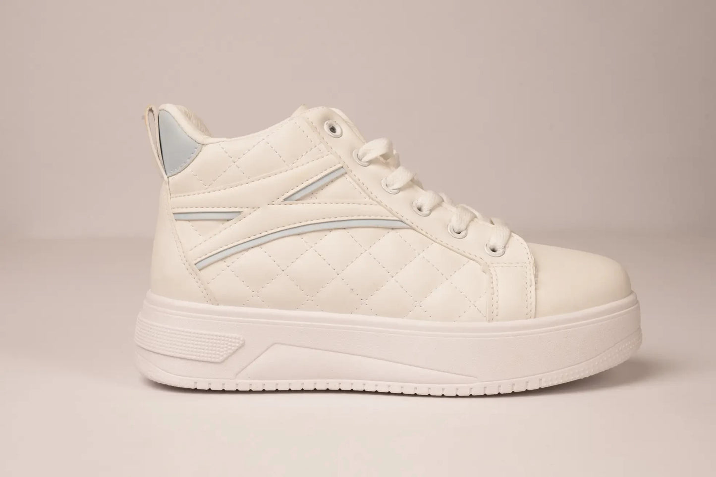 MI2 Flat Sneaker