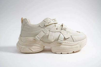 IS8 Flat Sneaker