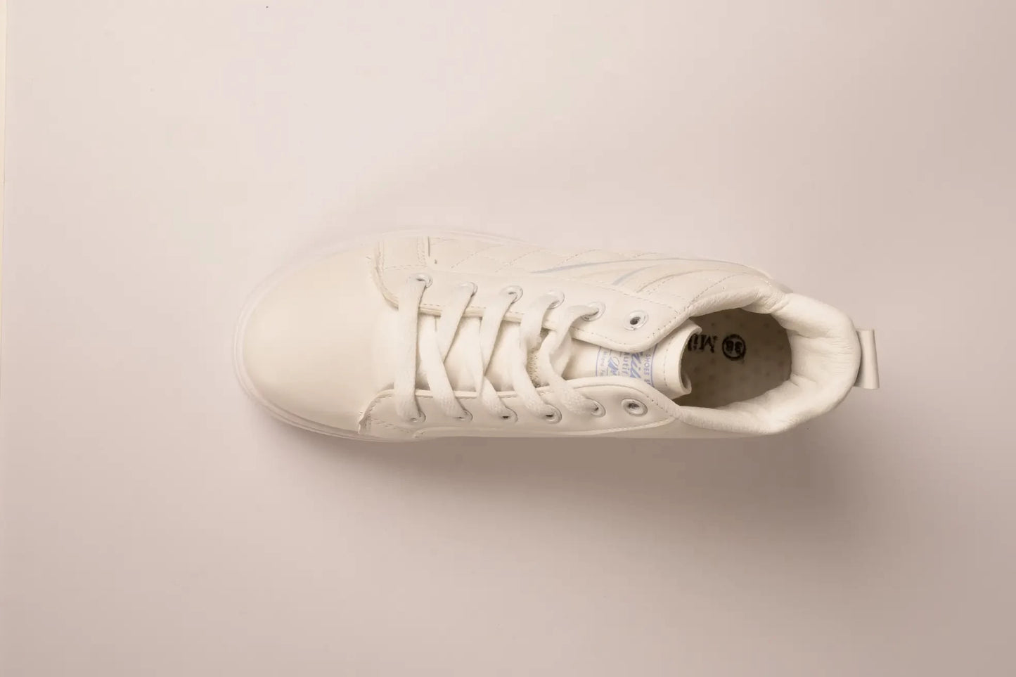 MI2 Flat Sneaker