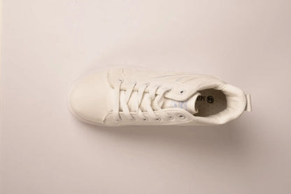 MI2 Flat Sneaker