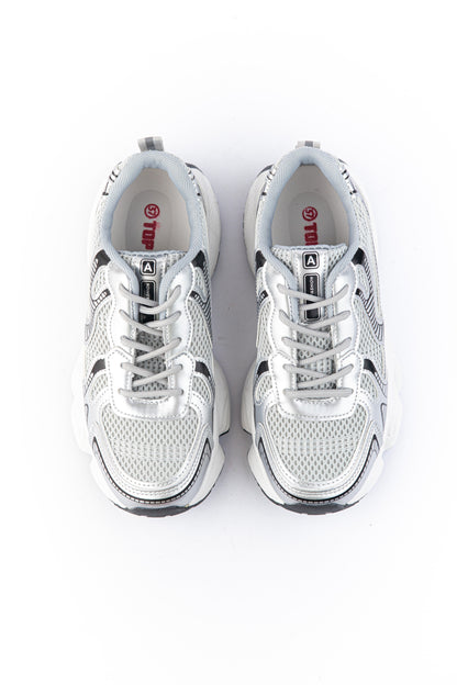 326 Flat Sneaker