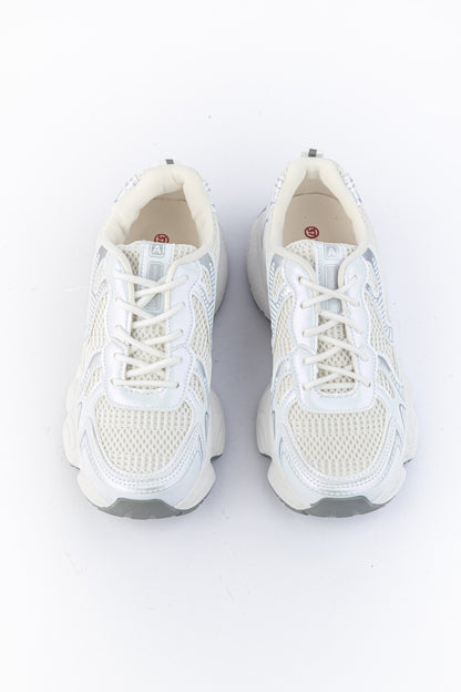 326 Flat Sneaker