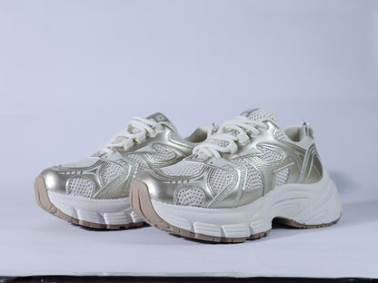 323 Flat Sneaker
