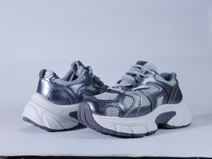 323 Flat Sneaker