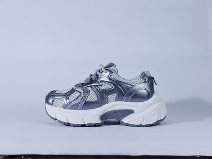 323 Flat Sneaker