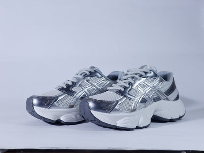 303 Flat Sneaker