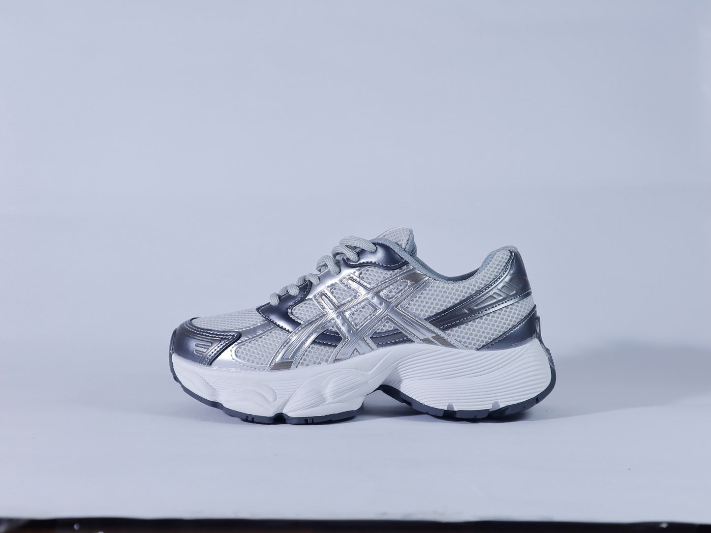303 Flat Sneaker