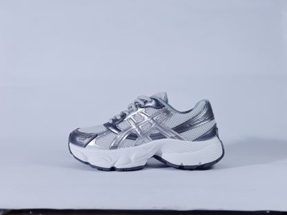 303 Flat Sneaker