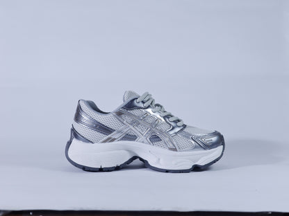 303 Flat Sneaker