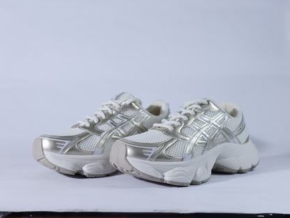 303 Flat Sneaker