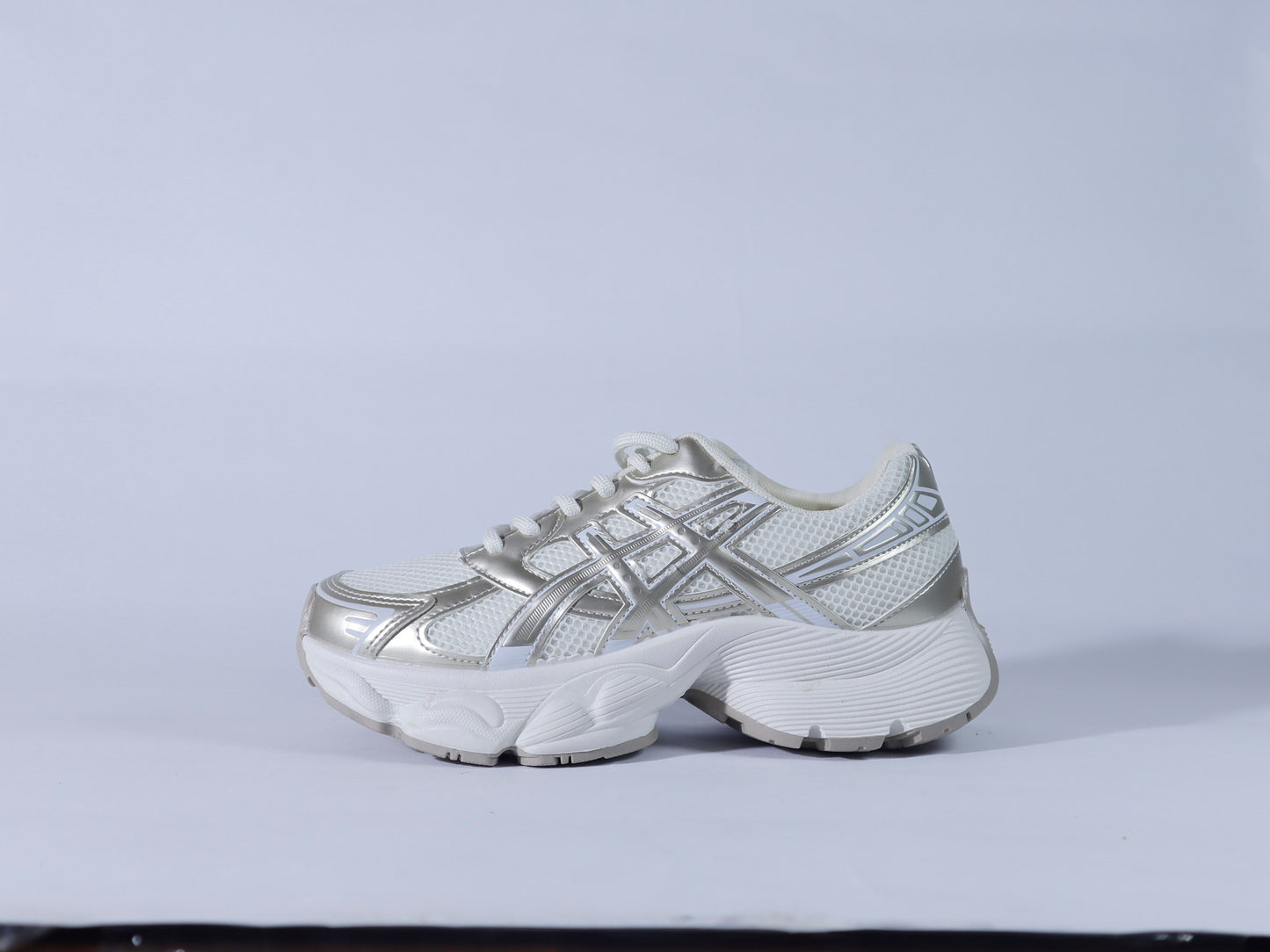 303 Flat Sneaker