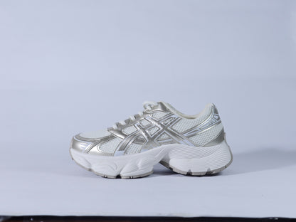 303 Flat Sneaker