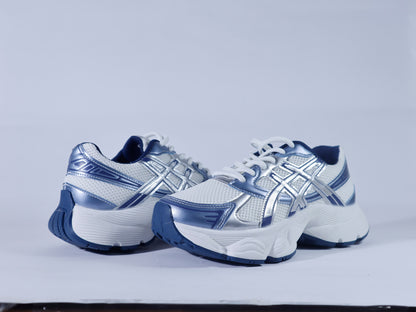 303 Flat Sneaker