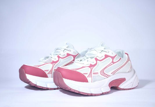 M104 Top Flat Sneaker