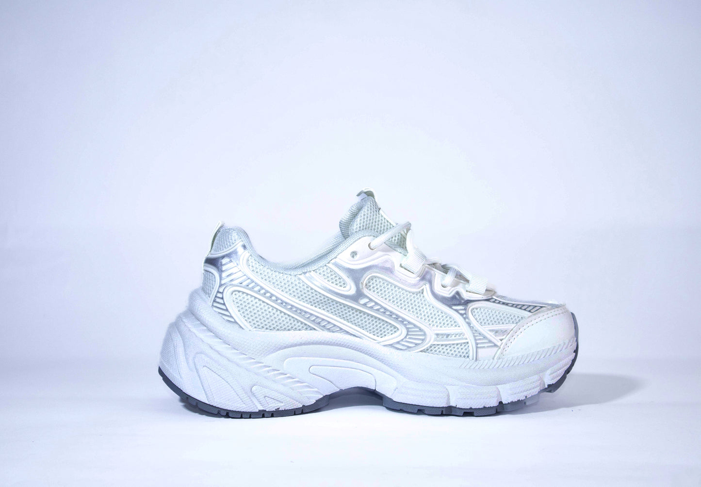 M104 Top Flat Sneaker