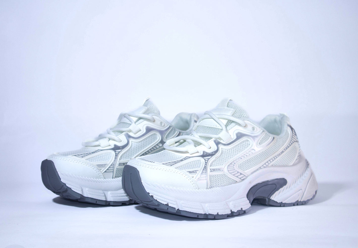 M104 Top Flat Sneaker