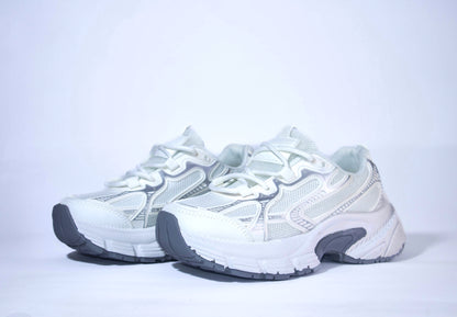 M104 Top Flat Sneaker
